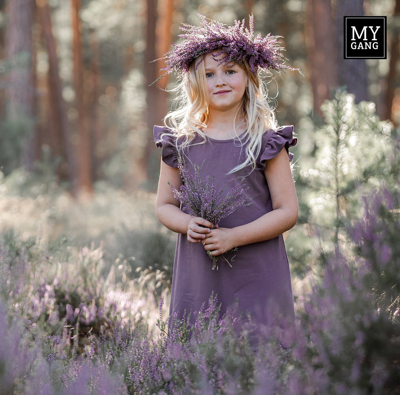 Children's dress with frills