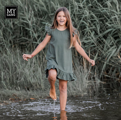 Children's dress with frills